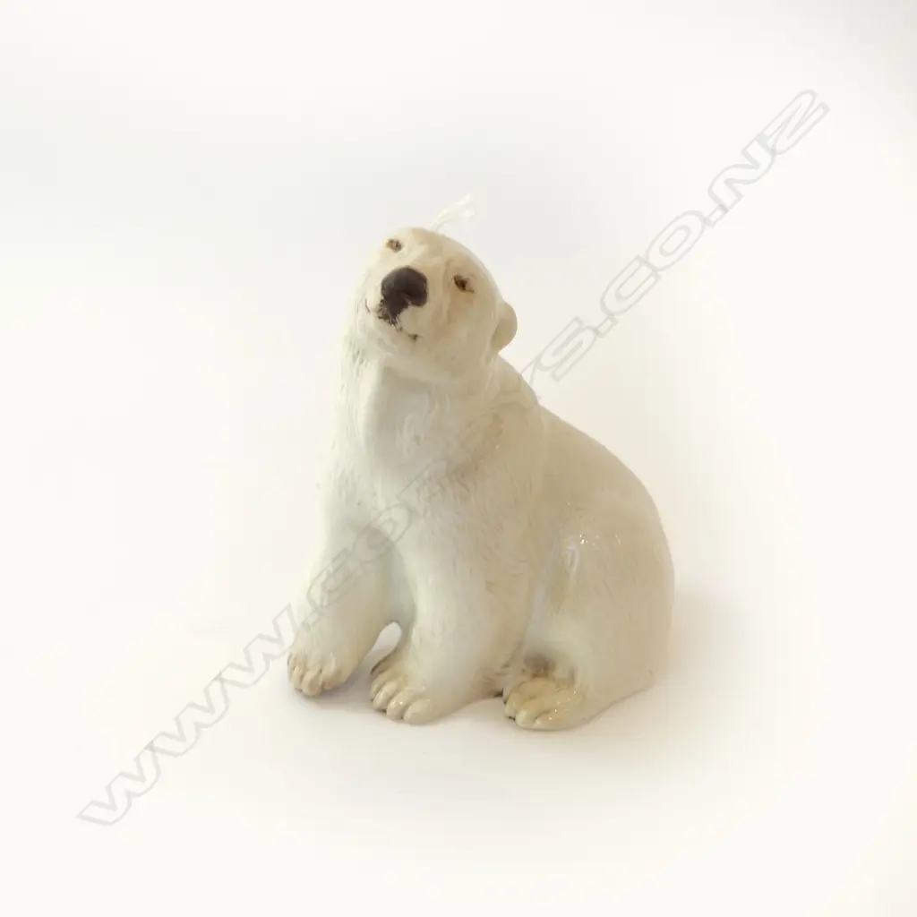 BRANKSOME CHINA POLAR BEAR H.140mm Image 1++