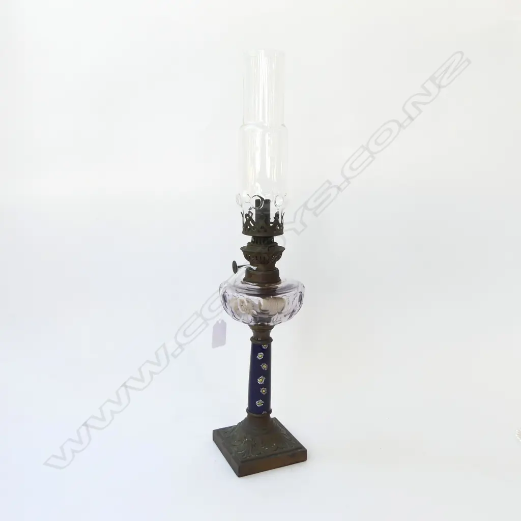 ANTIQUE OIL LAMP H550mm Image 1++