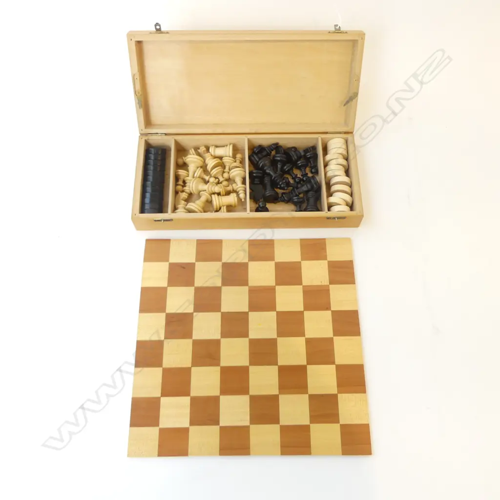 TRAVEL SET CHEST & CHECKERS WITH FOLDABLE BOARD Image 1++