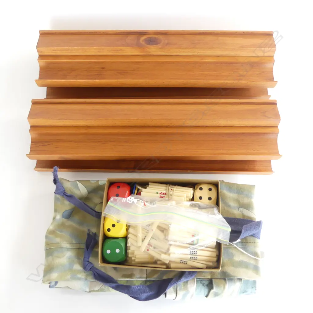 4 MAH JONG BOARDS & SMALL BOX MAH JONG CHIPS  DICE ETC Image 1++