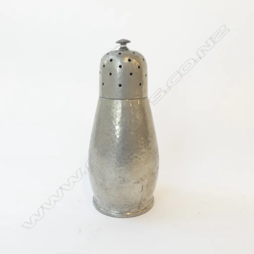 TUDRIC PEWTER SUGAR SIFTER Image 1++