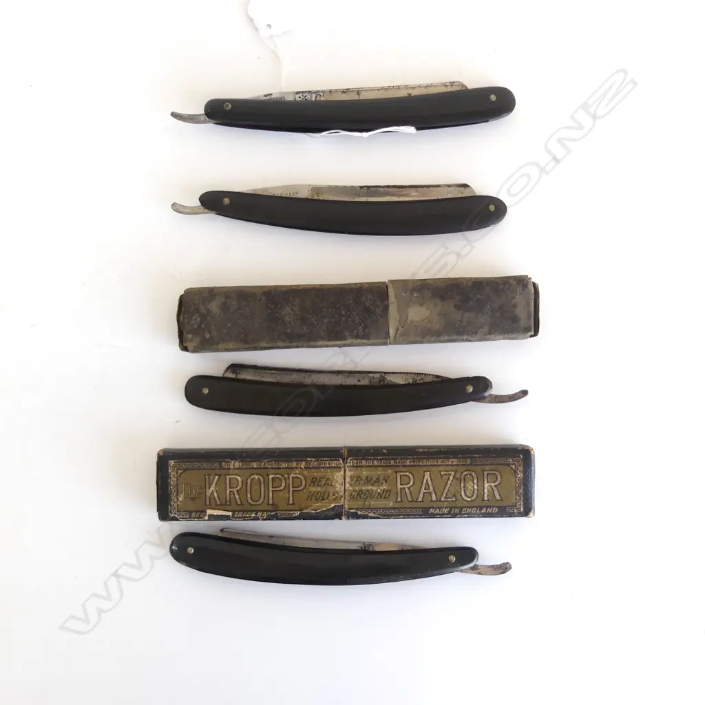 FOUR CUT THROAT RAZORS INCL, BENGALL, A1 SPECIAL, KROPP Image 1++