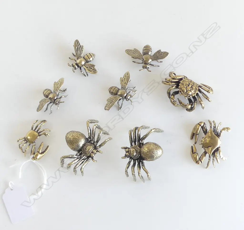 9 BRASS ANIMALS; 2 SPIDERS, 3 CRABS, 4 BEES W.60mm Image 1++