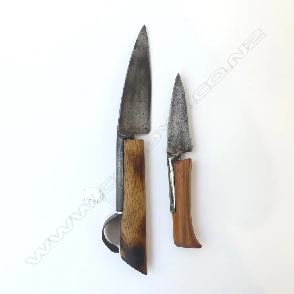 2 SURVIVAL KNIVES Image 1++