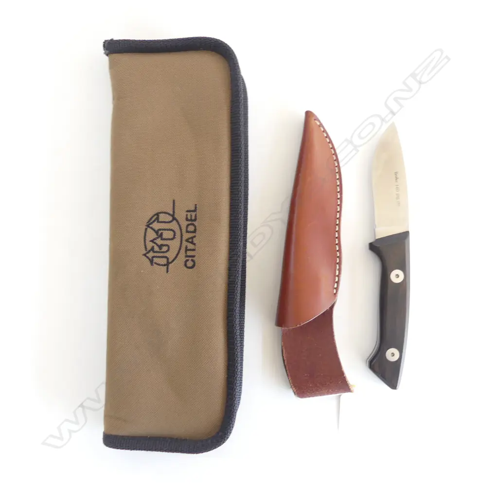 LEATHER SHEATHED KNIFE, LINDER 440 STEEL, WOODEN HANDLE, BLADE 90mm, UNUSED Image 1++