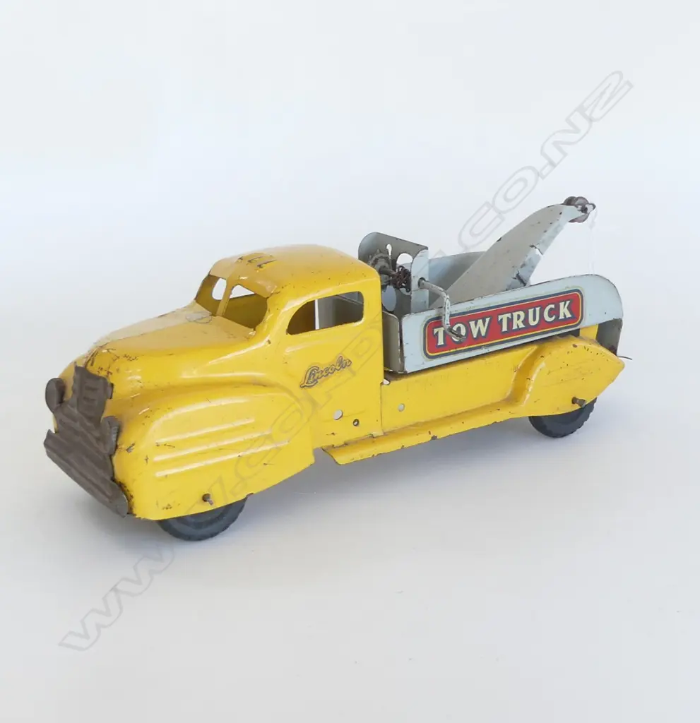 LINCOLN YELLOW TOW TRUCK L.345mm Image 1++