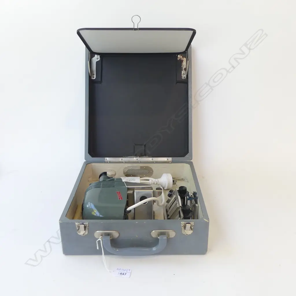 VINTAGE 'SAN ALCRON' SLIDE PROJECTOR, CASED Image 1++