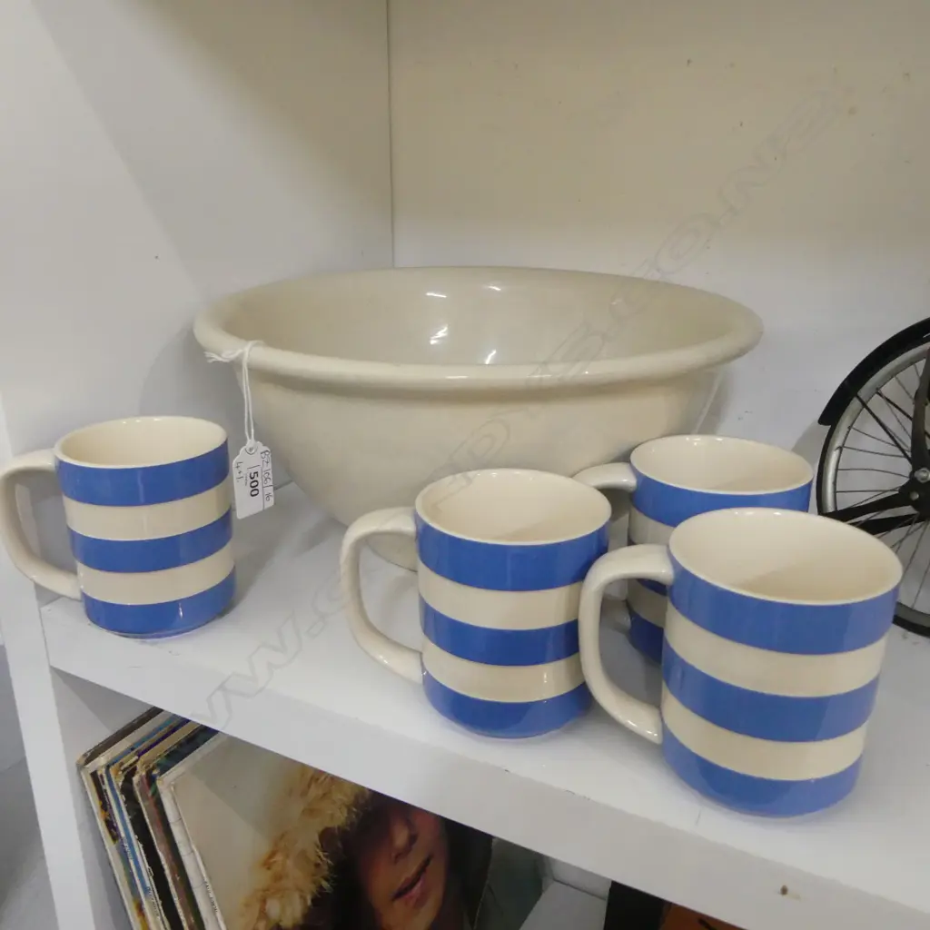LG CERAMIC MIXING BOWL MADE IN NZ 315mm dia + 4 MODERN CORNISHWARE MUGS H.95mm Image 1++