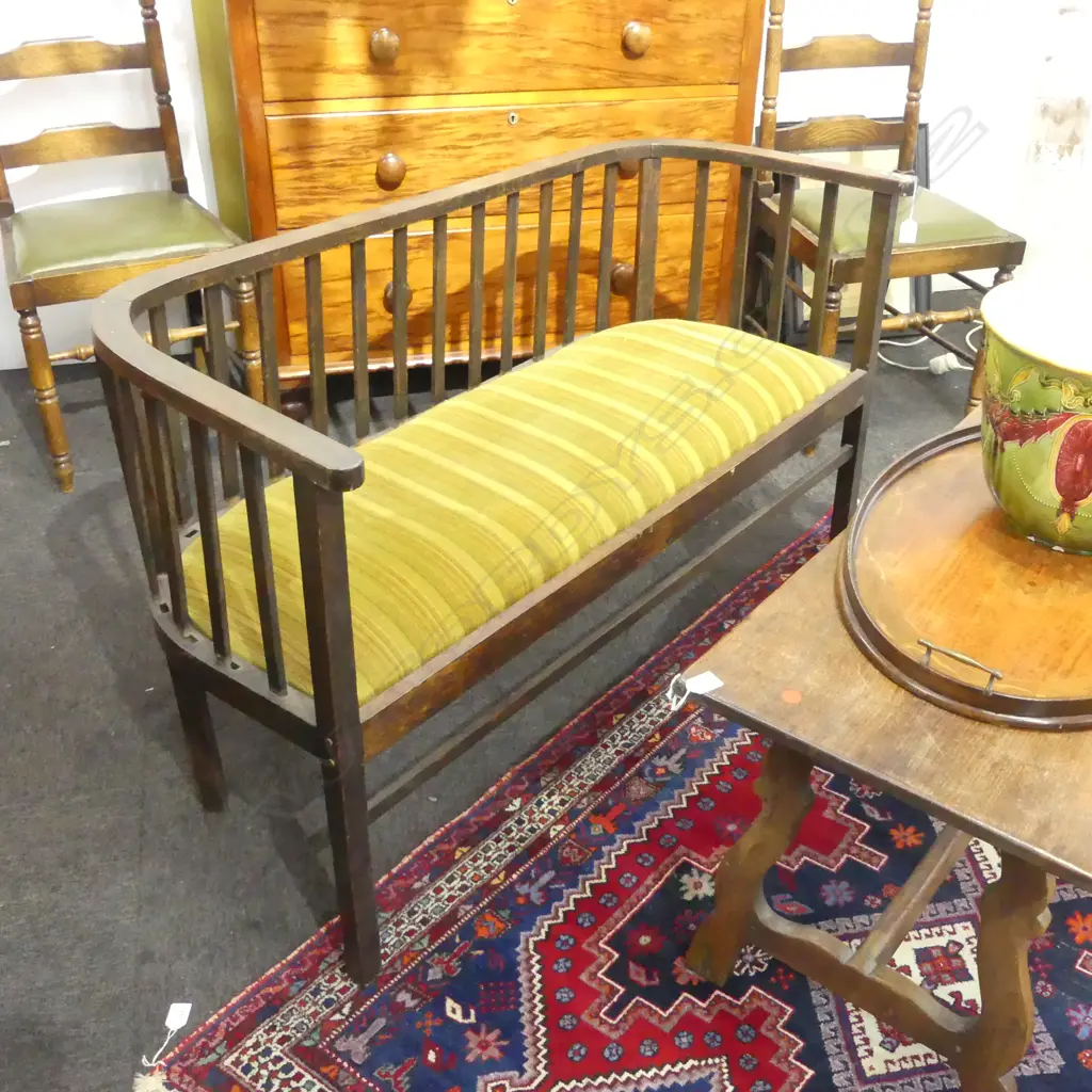 EARLY 20thC FUMED OAK SETTEE 1225x510x735mm JOINTS LOOSE Image 1++