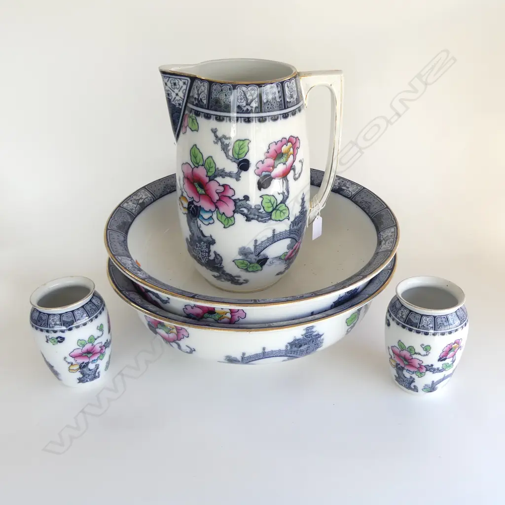 5 PCES LOSOL WARE 'PAGODA'; PR WASH BOWLS 420mm dia, LG JUG H.310mm, PR VASES H.135mm MINOR FAULTS Image 1++
