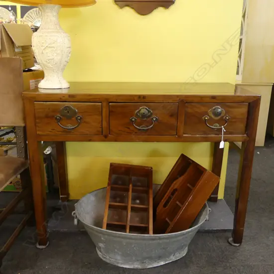 CHINESE SIDEBOARD