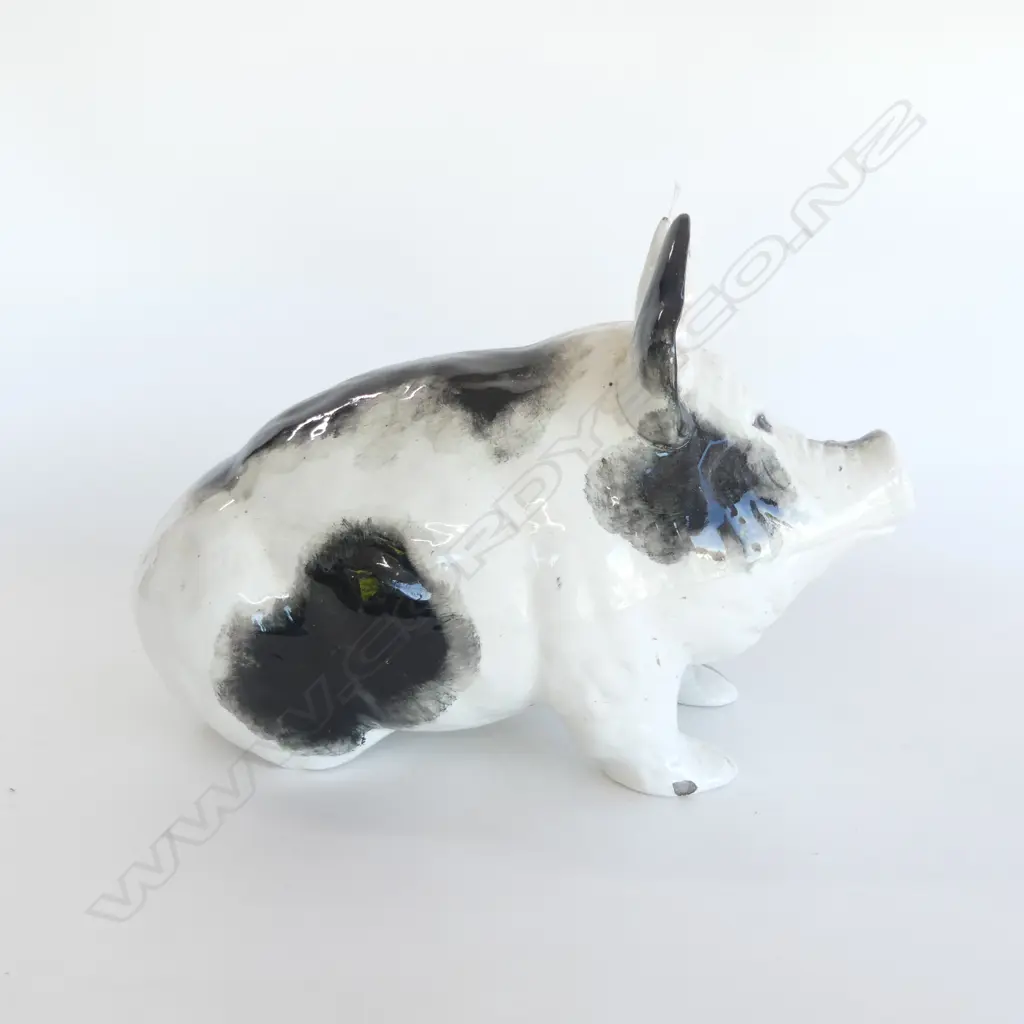 LG WEMYSS WARE PIG L.430mm - chips & tail absent Image 1++