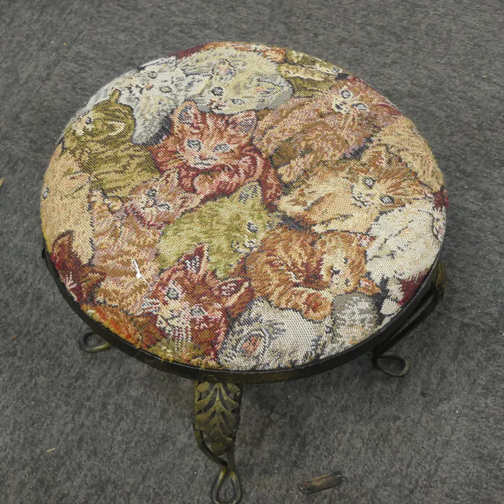 SML FOOTSTOOL, H.240mm Image 1++