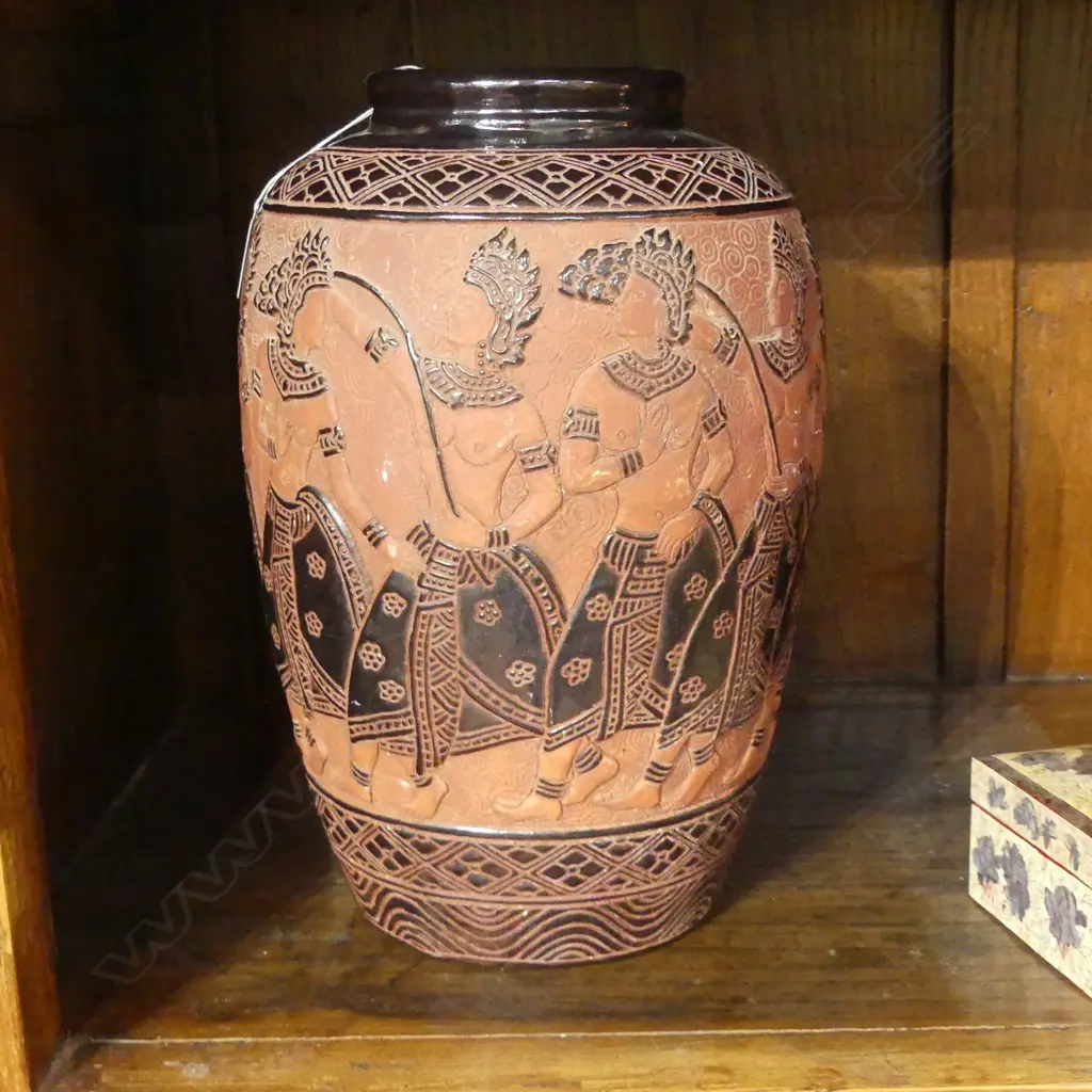 ORIENTAL VASE DECORATED WITH DANCING FIGURES H.335mm Image 1++