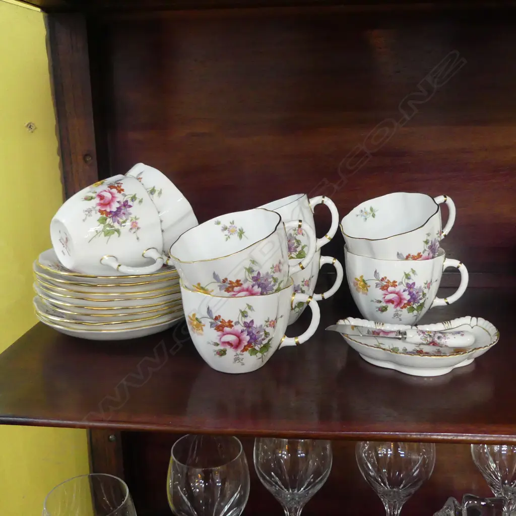 ROYAL CROWN DERBY 'DERBY POSIES' TEA SET, ETC Image 1++