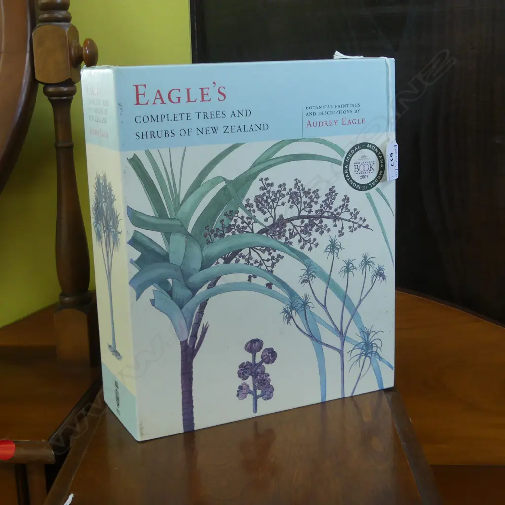 2 BOOK VOLS. EAGLES COMPLETE TREES & SHRUBS OF NZ Image 1++