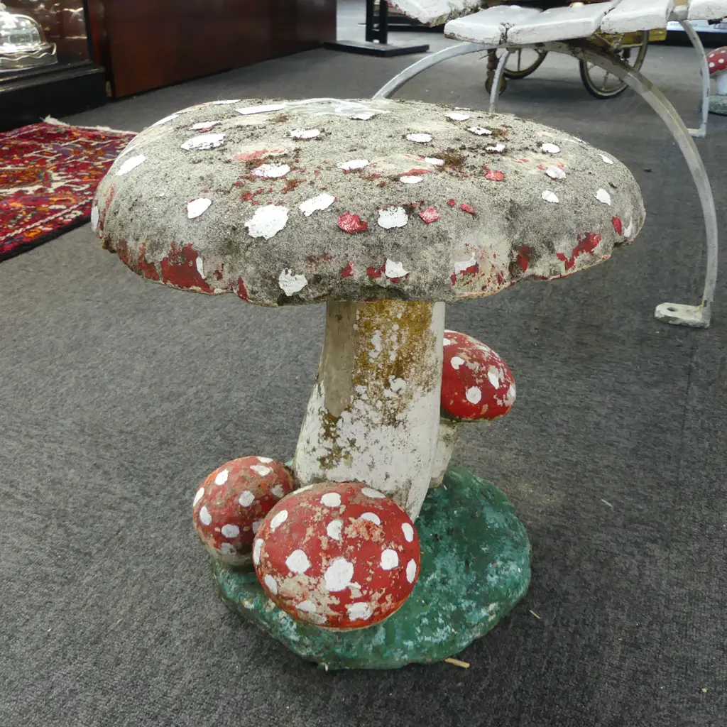 CONCRETE TOAD STOOL Image 1++