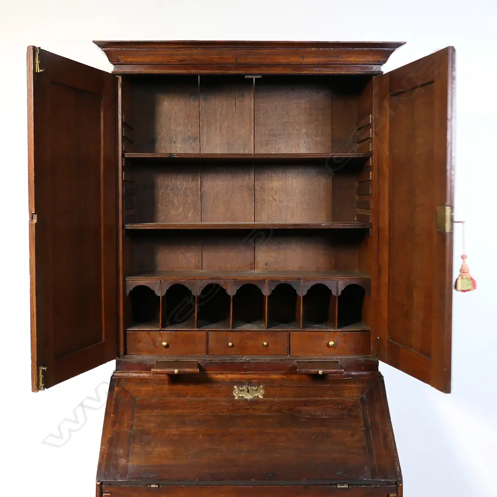 An 18thC Georgian oak bookcase bureau, Image 1++