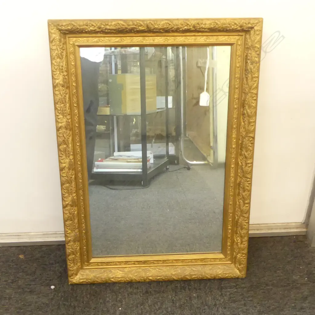 GILT FRAMED MIRROR 770x540mm Image 1++