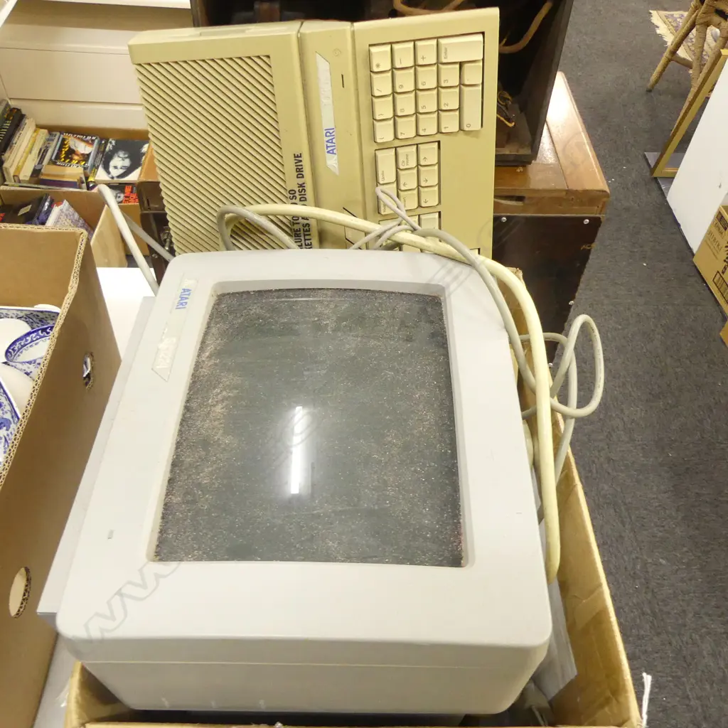 ATARI SC1224 COMPUTER & KEYBOARD Image 1++