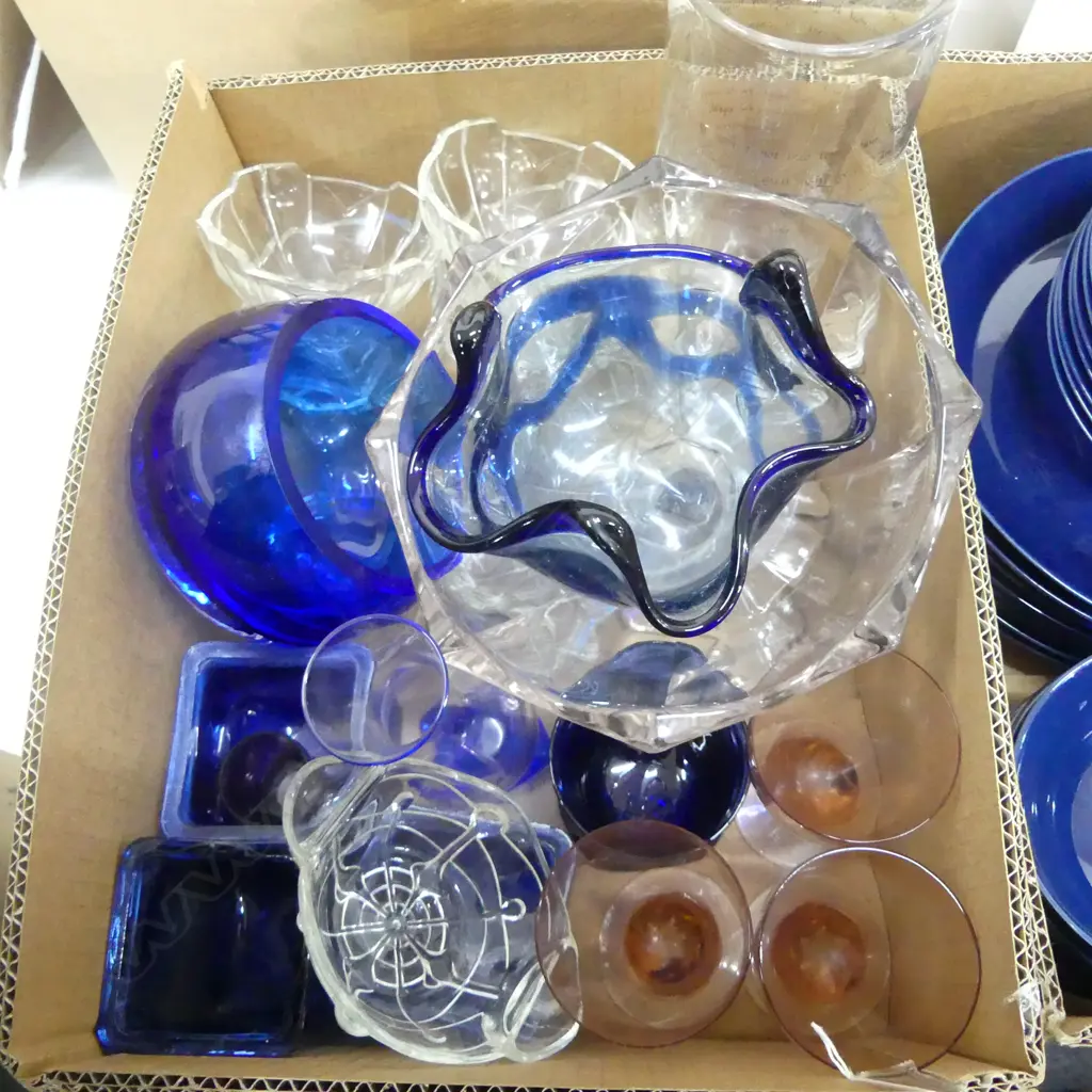 BOX LOT BLUE GLASS CLEAR GLASS TEC Image 1++