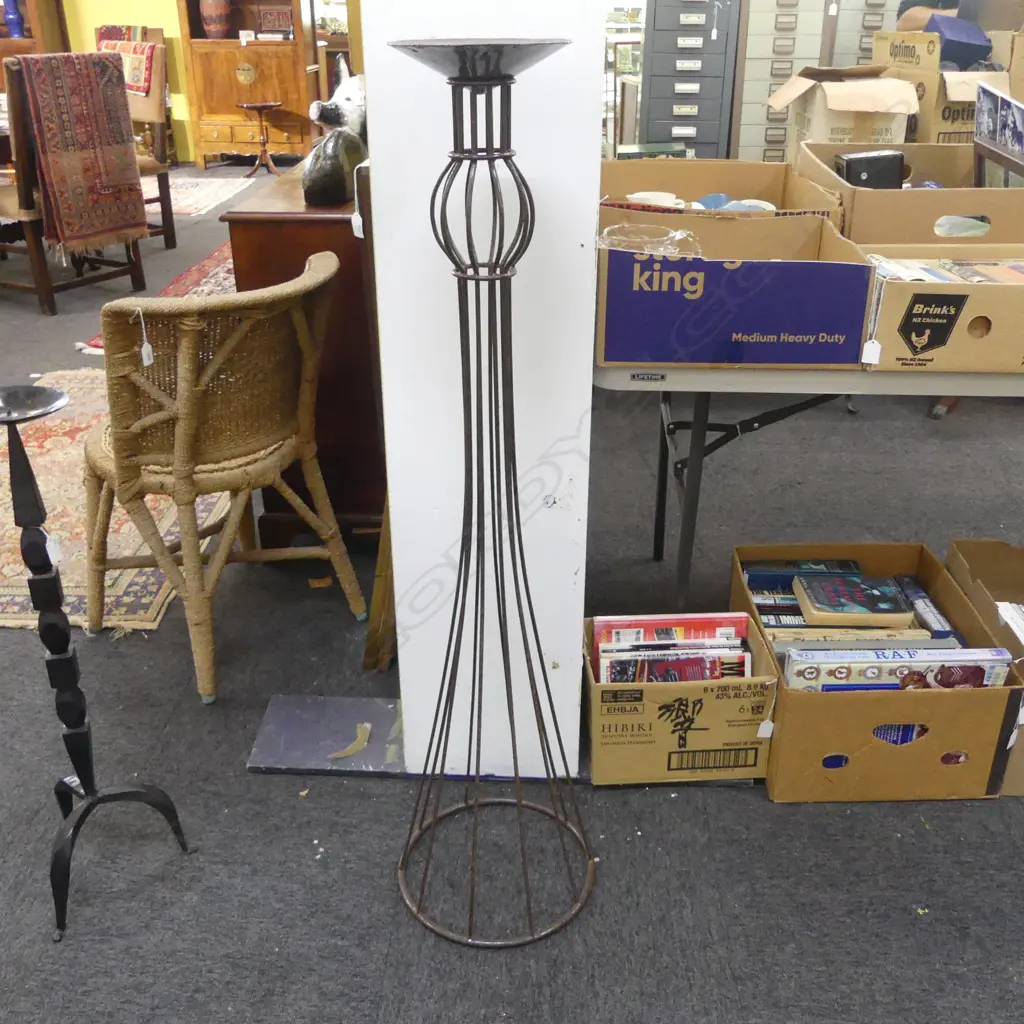 2 LG METAL CANDLESTICKS H.1200 / 780mm Image 1++