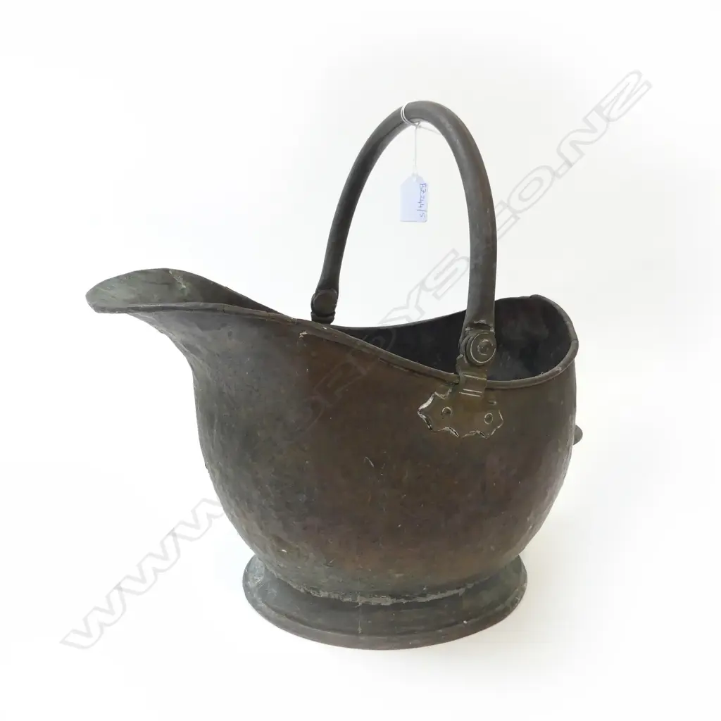 RUSTIC VINTAGE COAL BUCKET AF Image 1++