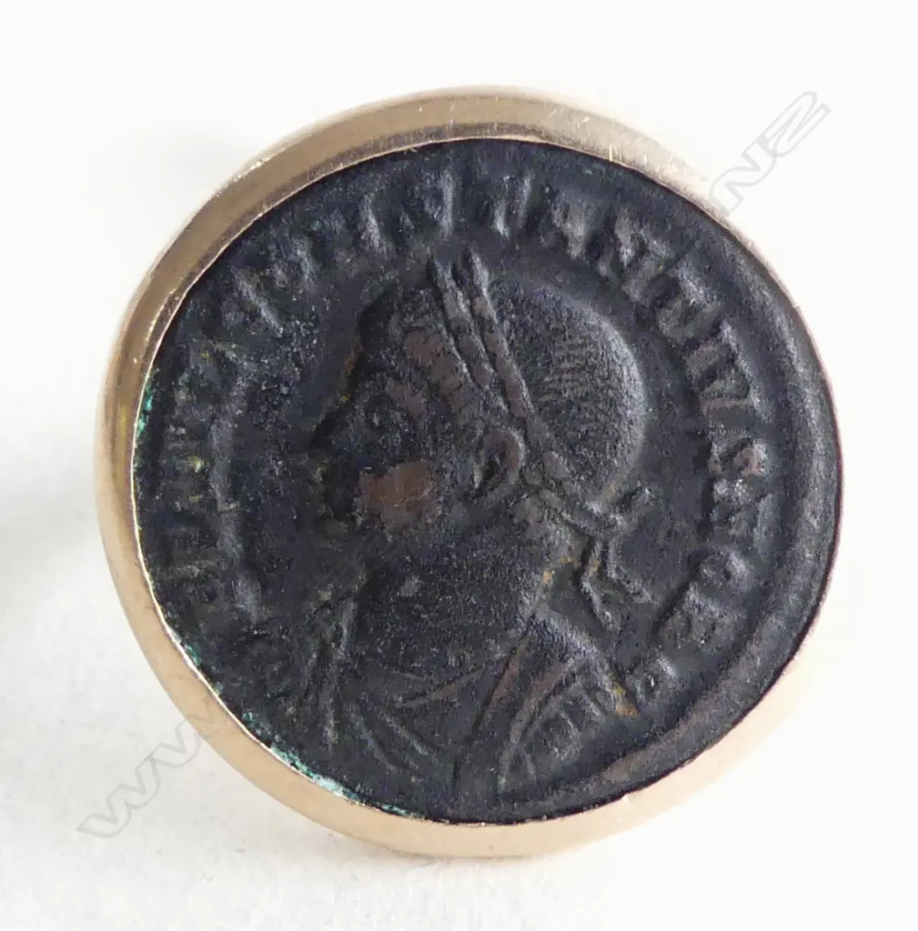 COIN RING w. 9CT MOUNT & 925 SHANK 11.1gms SIZE Q Image 1++