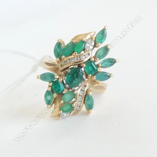 18CT Y/GOLD EMERALD & DIAMOND PRINCESS TYPE RING 10.38gms SIZE N