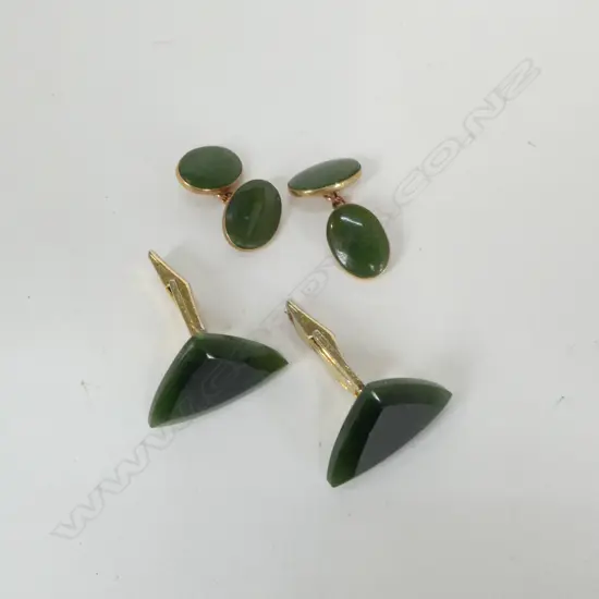 2 PRS GREENSTONE CUFFLINKS, 1 9CT (5grms)