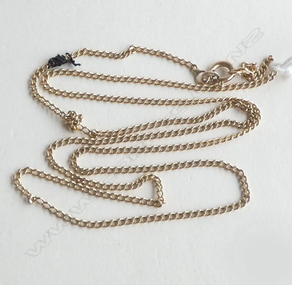 FINE 14ct GOLD NECK CHAIN 3.95gms 1 cotton repair Image 1++