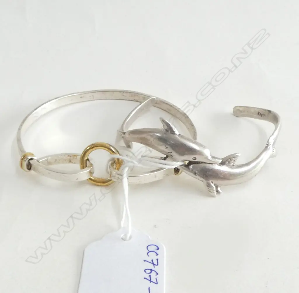 2 STG SILVER BANGLES 29.32grms Image 1++
