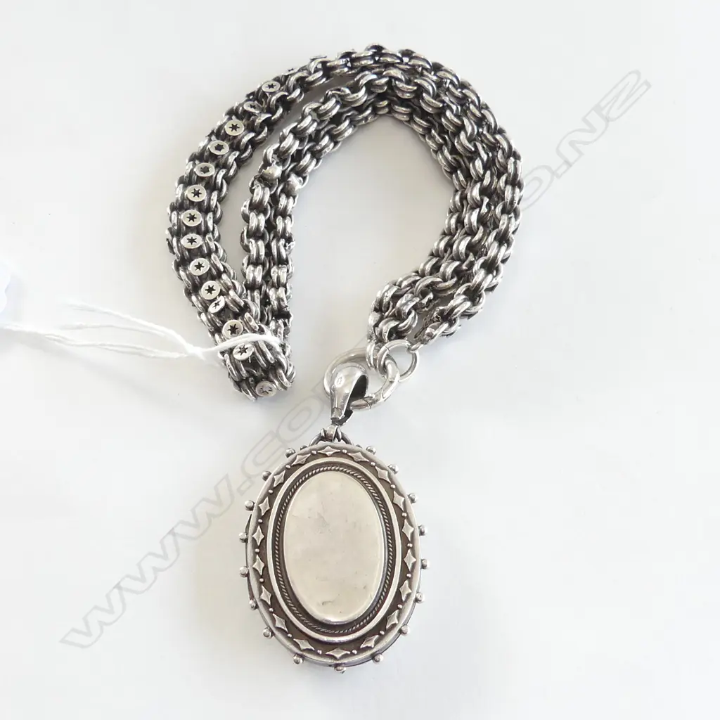 VICTORIAN SILVER PENDANT NECKLACE 'Mayoral Chain' type. Wide necklace Chain 39cm long FAULTS Image 1++