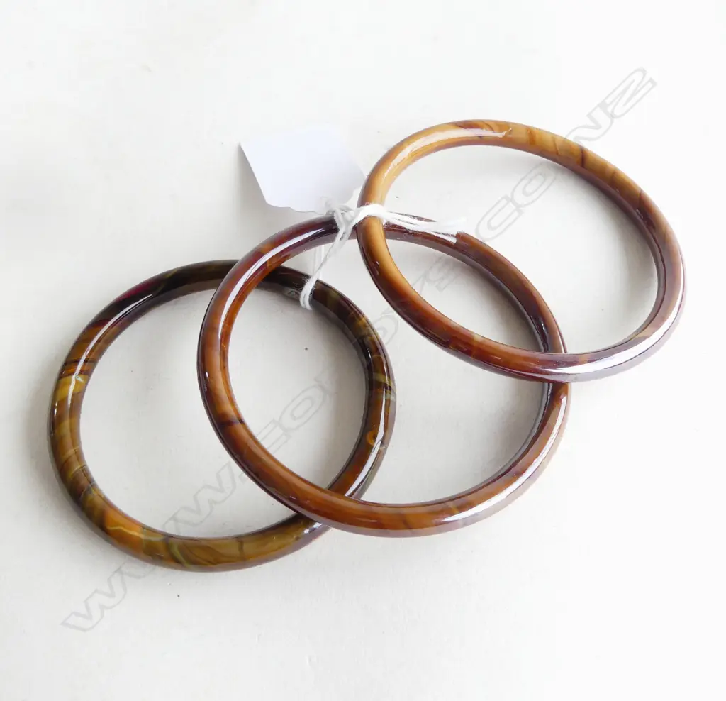 3 AGATE BRACELETS Dia.60mm Image 1++