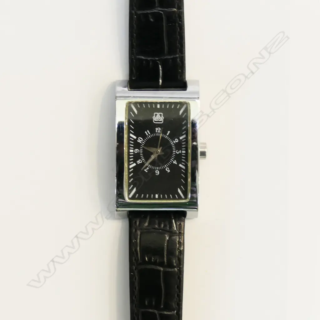 FRENCH DUFOUR WRIST WATCH RUNNING Image 1++