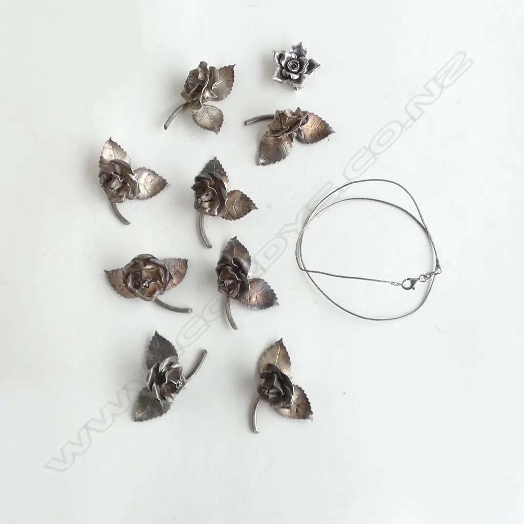 ASST STAMPED MEXICO SILVER ROSES , SILVER ROSE PENDANT APROX. 64grms Image 1++