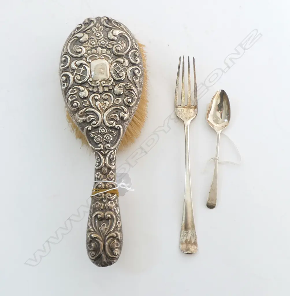 VICTORIAN SILVER EMBOSSED VANITY BRUSH + GEO.III SILVER FORK & TEASPOON Image 1++