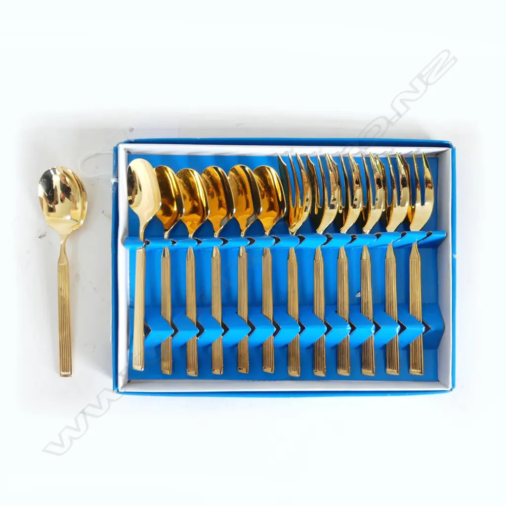 BOXED 14K GOLD PLATED TEASPOON & CAKE FORK SET Image 1++