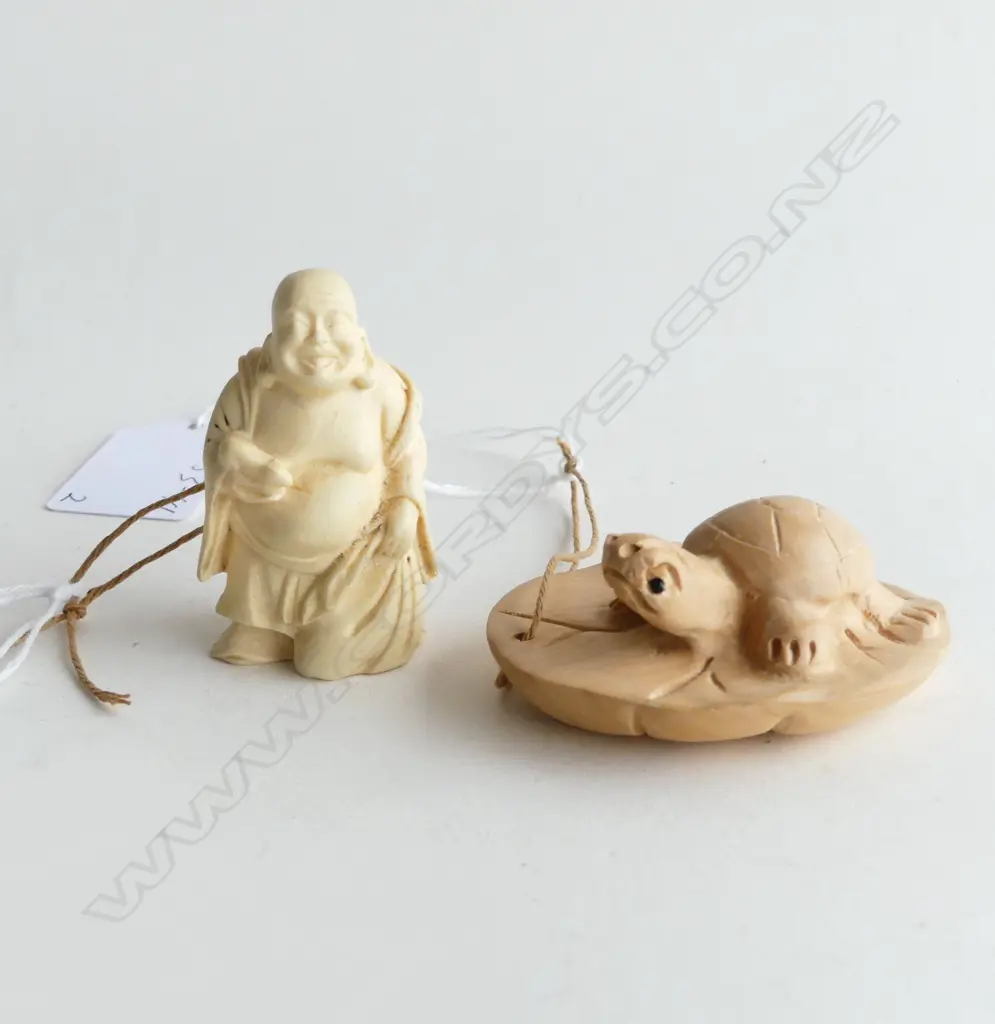 2 CARVED WOODEN NETSUKE  Image 1++