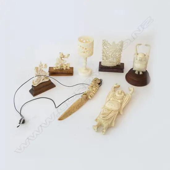 7 PCES CARVED IVORY INCL. SKULL DAGGER L.160mm