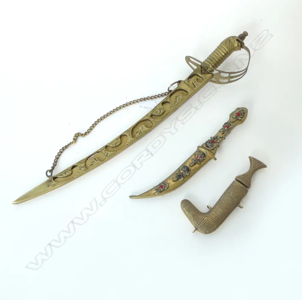 BRASS SHORT SWORD L.555mm + TWO DAGGERS L.270mm Image 1++