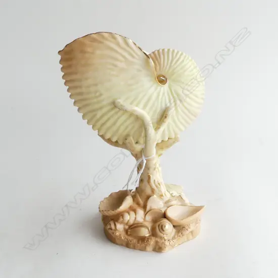 ROYAL WORCESTER NAUTILUS SHELLS w GOLD HIGHLIGHTS H.160mm