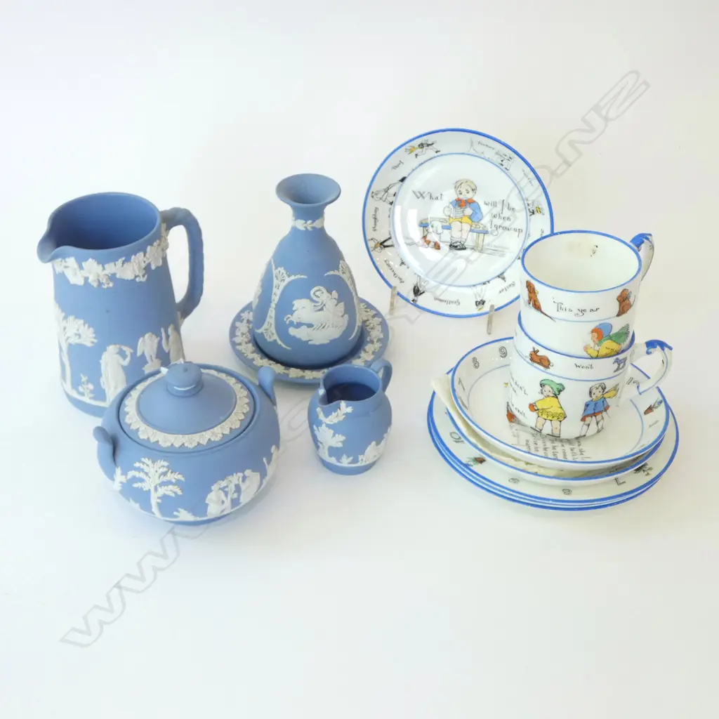 5 PCES WEDGWOOD BLUE JASPERWARE + 3 PARAGON TRIOS (1 CUP MISSING) Image 1++