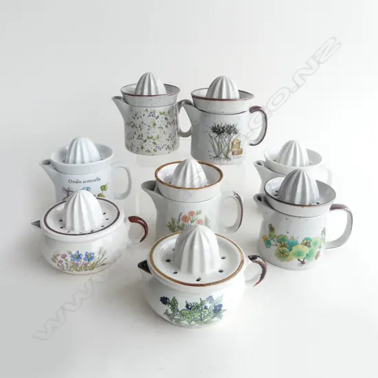 9 RETRO SPECKLED STONEWARE LEMON JUICERS w PLANT MOTIFS