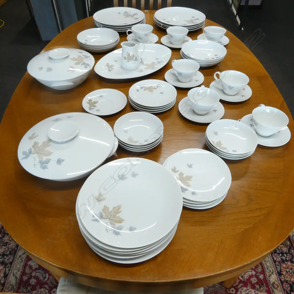 NORITAKE 'MAPLEWOOD' DINNER SERVICE - NEEDS TO BE UNPACKED Image 1++