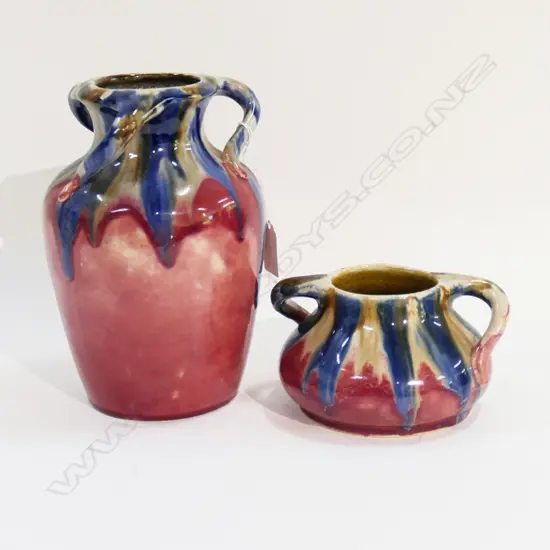 2 GLAZED VASES w. TWISTED HANDLES H.210, 85mm