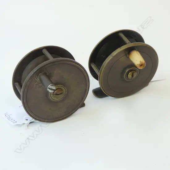 2 ANTIQUE BRASS FRESHWATER FISHING REELS DIA 60MM