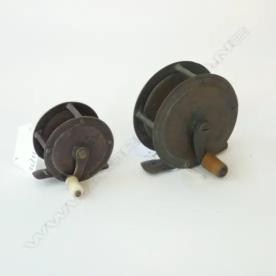 2 ANTIQUE BRAQSS FRESHWATER FISHING REELS DIA 70 & 50MM