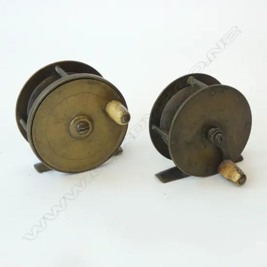 2 ANTIQUE BRASS FRESH WATER FISHING REELS 1 STAG TRADE MARKED DIA70MM