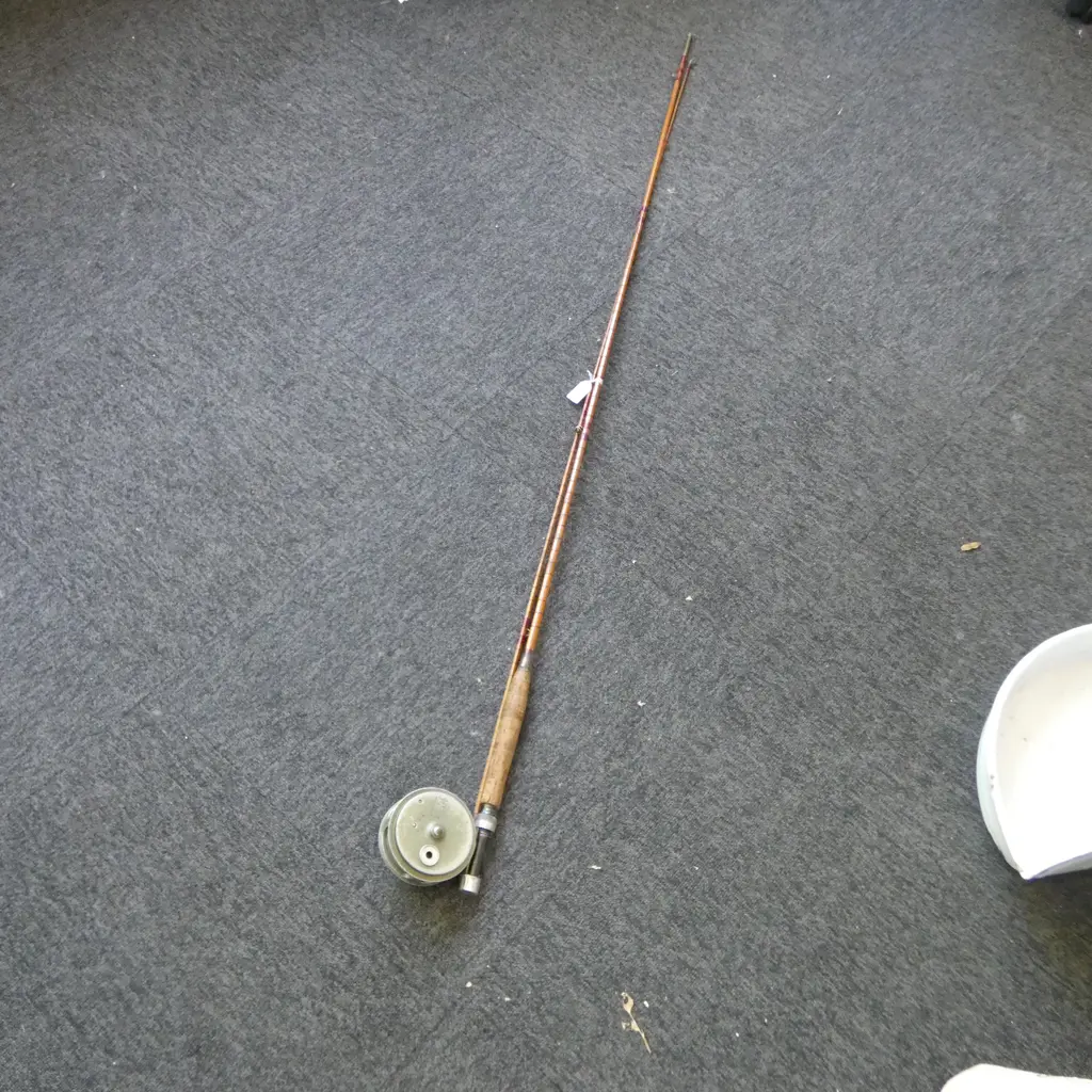 VINTAGE SPLIT CANE ROD  L2900 & REEL JECTA FLY MK2 Image 1++